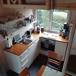 Rita's Tiny-eifel-house In Fuer 4 Personen Mit Terrasse *